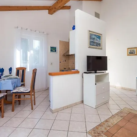 Apartment In With House Sea View *