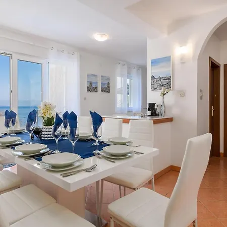 Apartment In With House Sea View Medveja