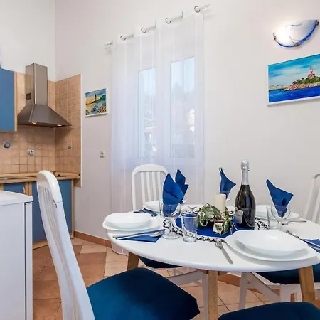 In With House Sea View Apartment *
